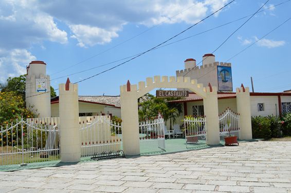 El Castillito - Alojamiento en habitaciones independientes con baño privado en casa particular en Playa Giron, Bahía de Cochinos